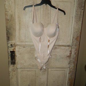 Maidenform Latte Body Shaper w/Built-In Bra & Anti-Static Shapewear 38D (HH-18)